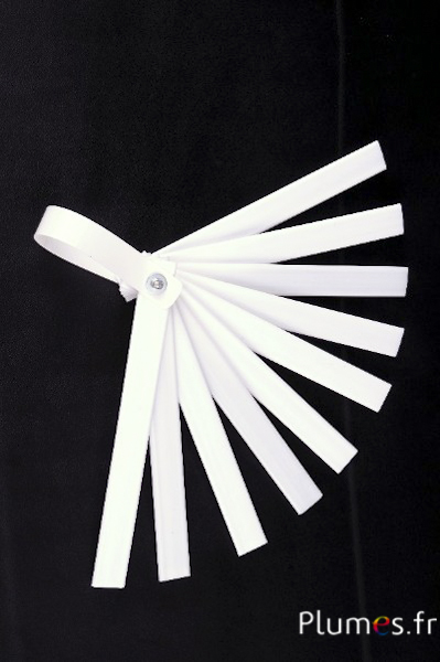 Support d´éventail - 10 bras en plastique - blanc-crème